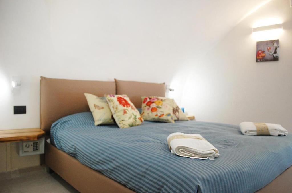 Legnosuites 3 Rooms 3 Bathrooms Group And Family By Houseinנאפולי מראה חיצוני תמונה